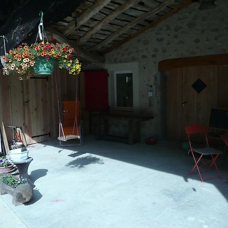 Bed and Breakfast La Grange D'Agnes Montmaur-en-Diois Exterior foto