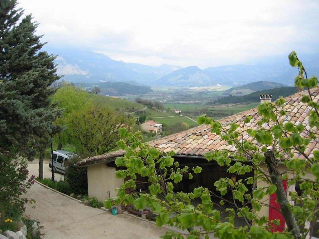 Bed and Breakfast La Grange D'Agnes Montmaur-en-Diois Exterior foto